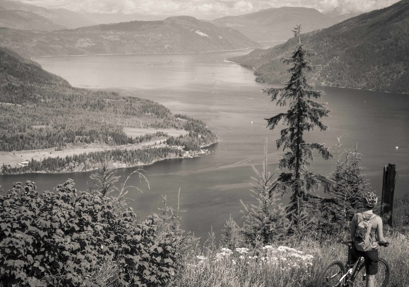 Views of Shuswap Lake along the route.