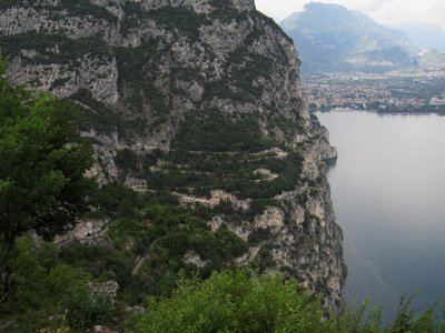 View to Strada del Ponale on the other side of Ledro-Valley (in the background) and the Old Pregrasina-Road (left in the foreground)