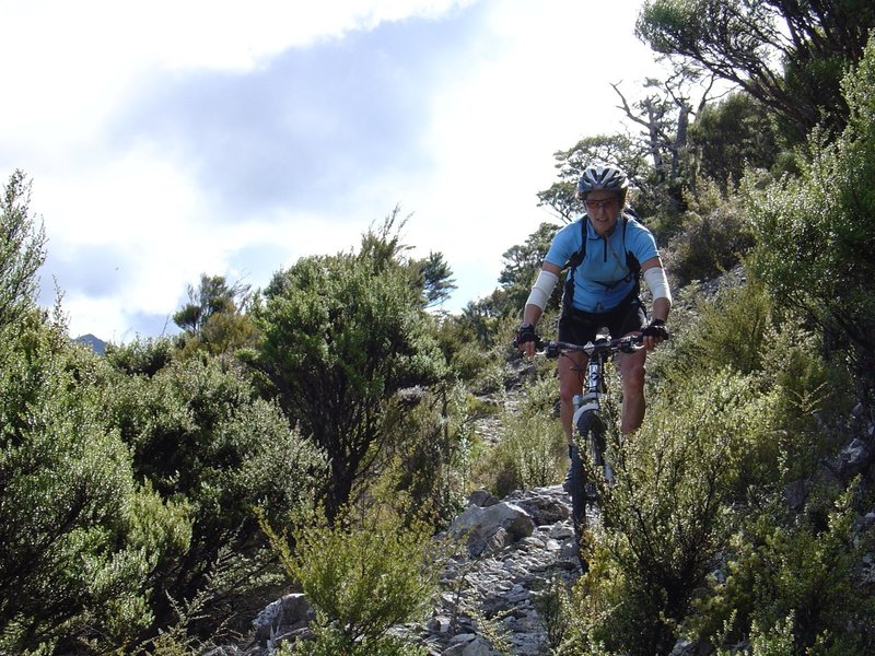 Part of the narrow rocky descent about 1km before the Riordans turnoff.