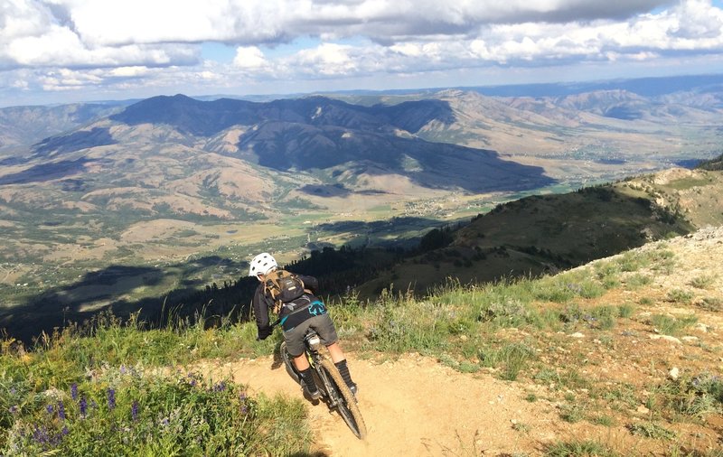 Sallie ripping down from the summit of Ben Lommond!