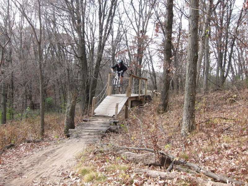 Bridge over a downhill descent.