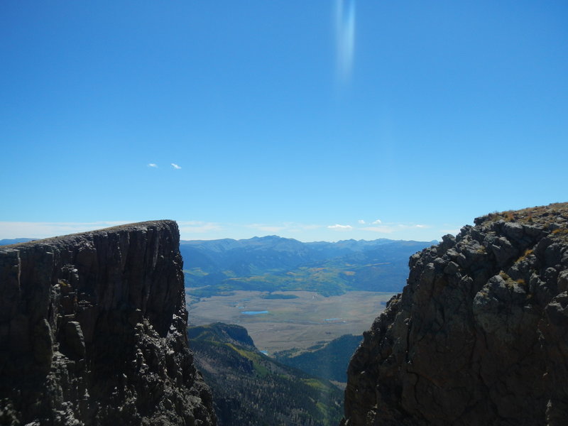 View of one finger of the sheer escarpment off Bristol Head (12706').