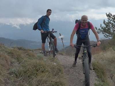 The junction at the ridge; a few point down to Lago di Garda.