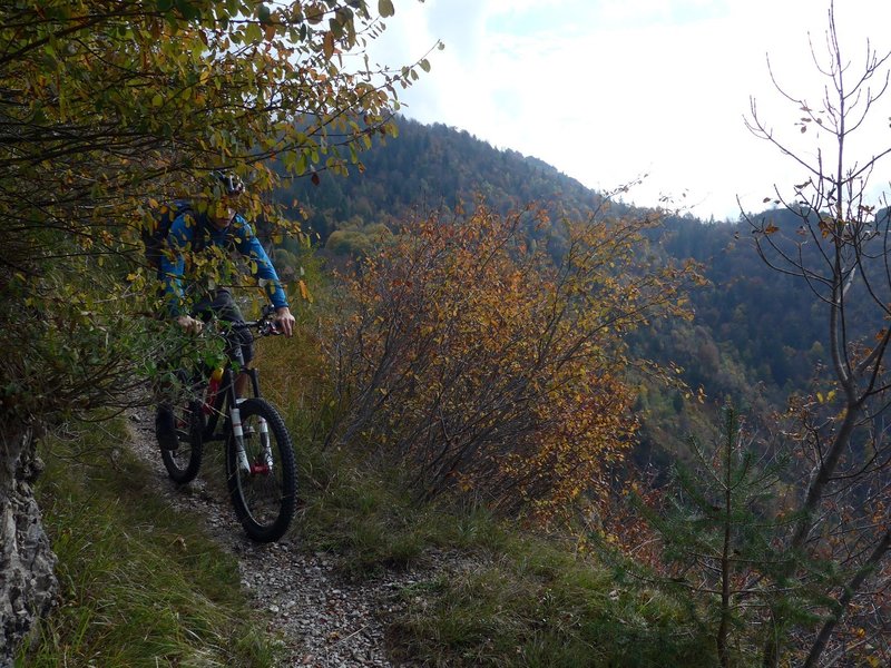 The Old Military Trail at Monte Zenone: Crossing the hillside of Punta Molvina.