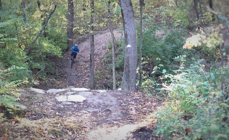 Eastbound climb out of the west ravine.