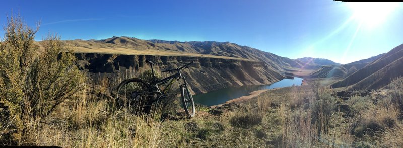 Pano shot from the rim of the South Forked Willow Trail.