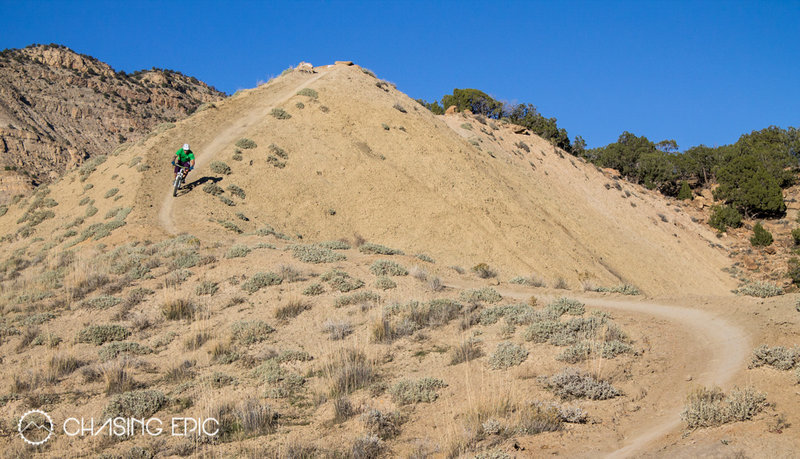 Upper Joe's Ridge... some of the most fun you can have on a mountain bike.