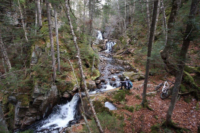 Taking in the scenery on Baribal. Photo credit: Gilles Morneau