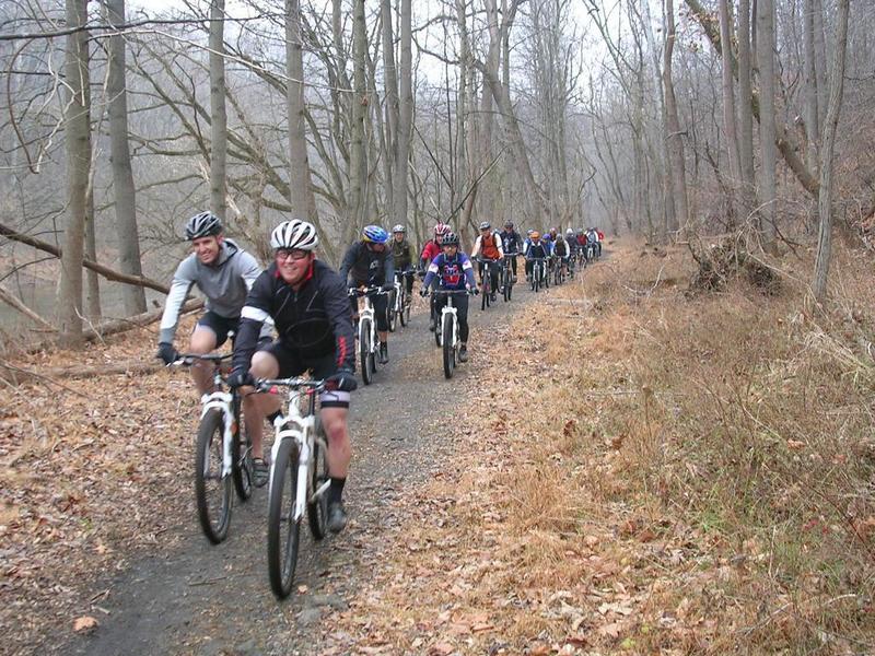 Big Group Ride on Daniels Doubletrack