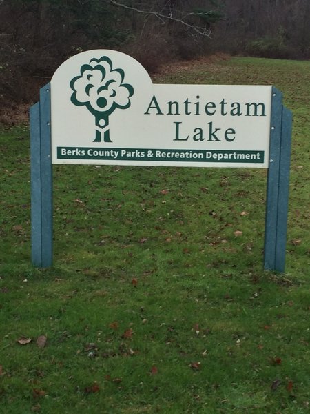 Entrance to the parking lot at Antietam Lake Preserve.