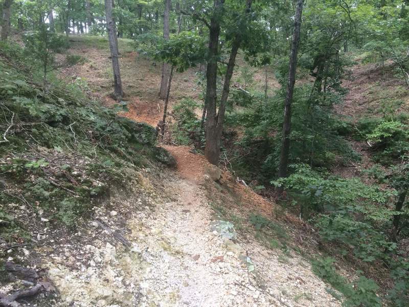 Some tight gravely corners along the inside of a ridge line on the West Loop.