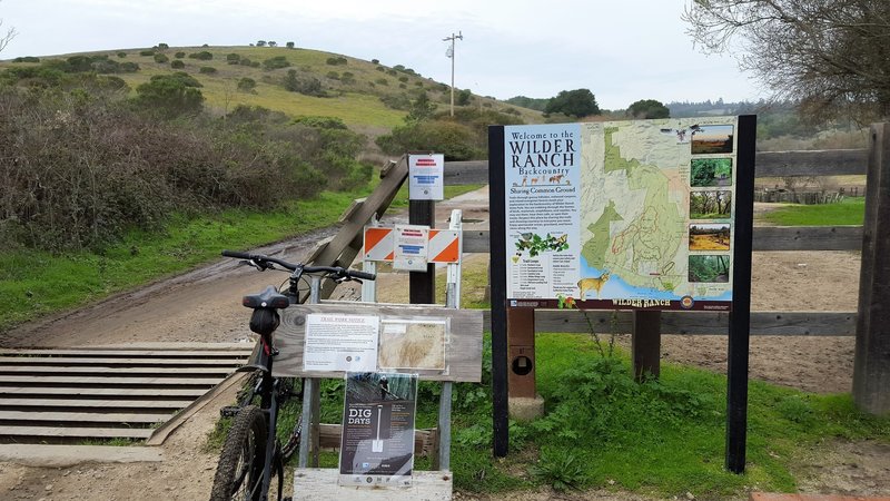 Main trailhead for Wilder Ridge Loop