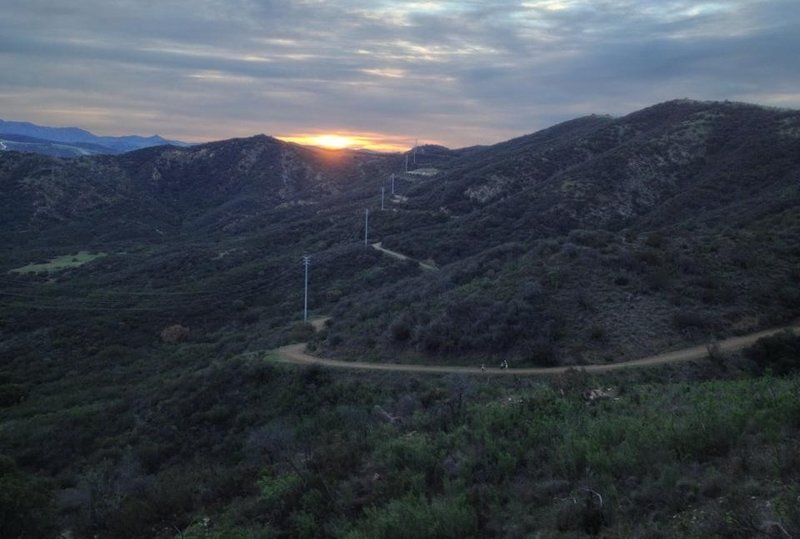 Views on the Los Robles Trail.