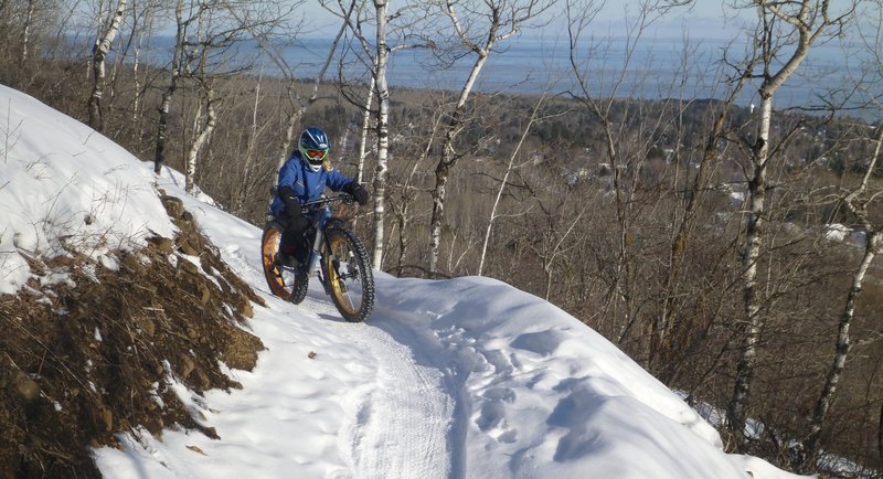 Coming 'round the corner high above Lake Superior.