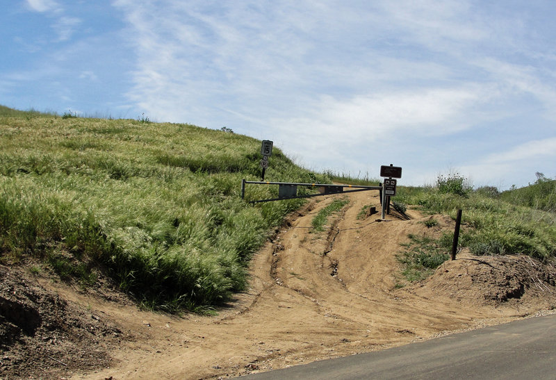 Left here, for the brutal climb up Southridge to the highest peak in the park; San Juan Hill.