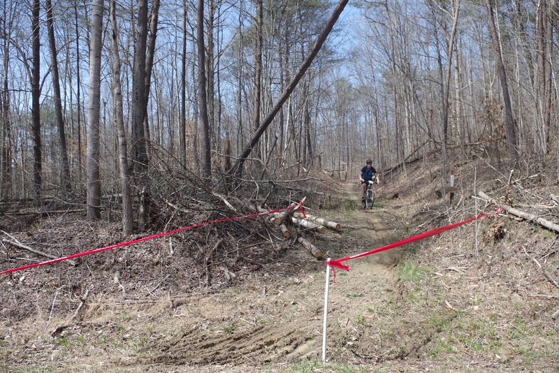 Cat 3 finish of 2016 KPS Cave Run Lake Race.