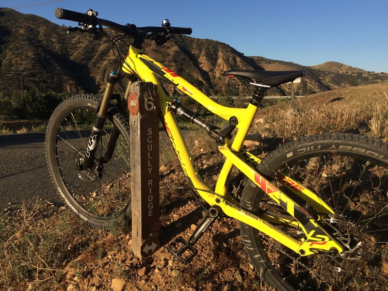 Scully Ridge Trail marker post.