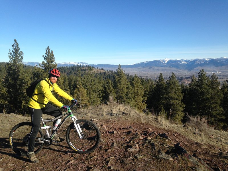 Early season sunny day on Deadman's Point