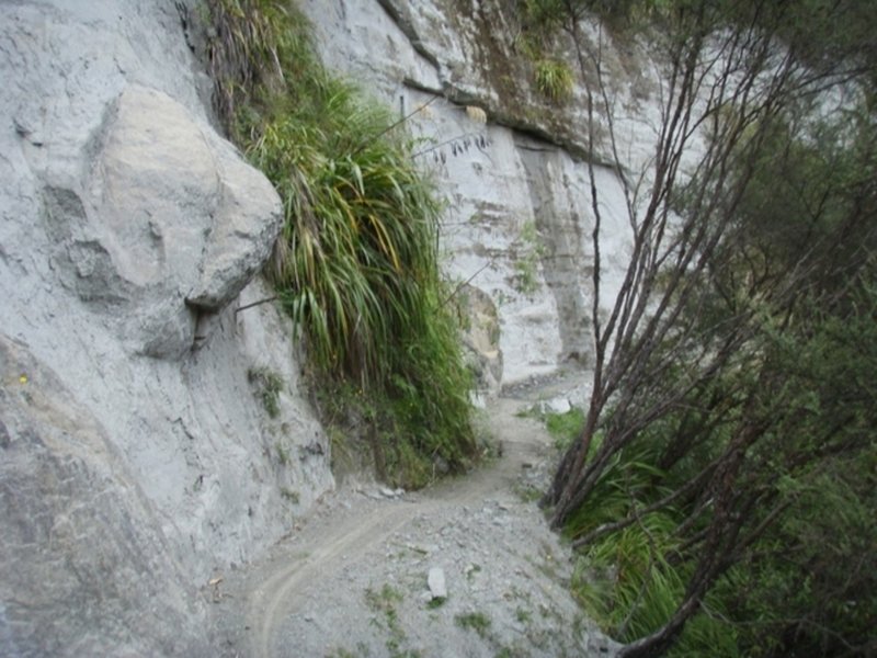 Parts of the track feature narrow sections on steep bluffs. Caution is required.