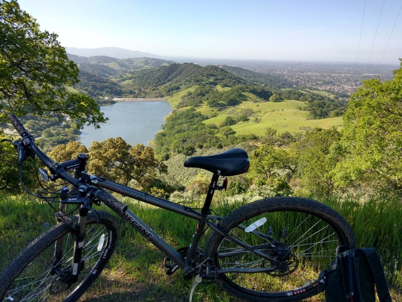 Mine Hill Road descends to the Randal Rail going counter-clock-wise overlooking the Guadalupe Reservoir and Silicon Valley.