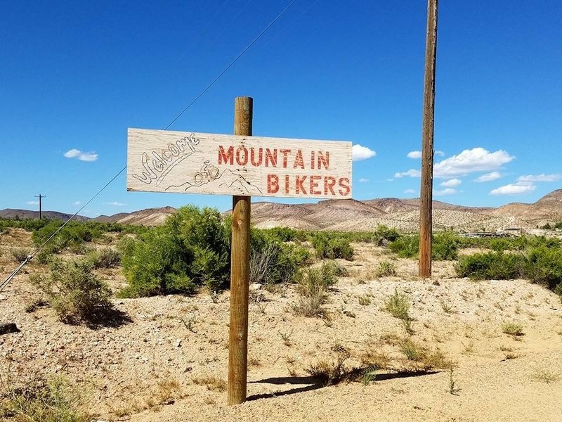 We feel very welcome! We don't see this a lot on trails