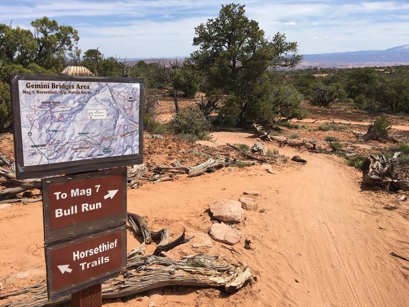 The intersection of Mustang Loop and the Getaway Trail.