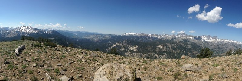 Mammoth mountain on the left, Devil's Postpile straight ahead. This is why you climb.