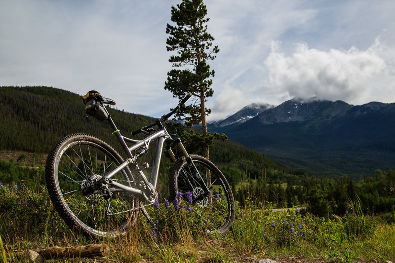 Mountain views along the Peninsula Trail.