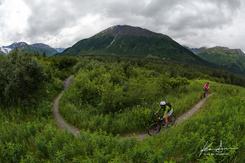 Early on the Johnson Pass Trail headed south.