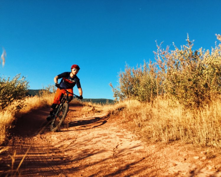 Don't let the bottom section fool you; Bitterbush gets real technical real fast. But's one of the funnest trails in the FR