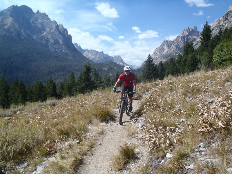 The awesome backdrop of the Sawtooth Mountains.