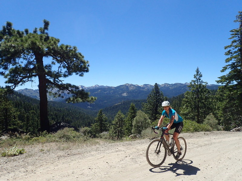 Big views of Squaw Valley and the Pacific Crest from the 06 Road.