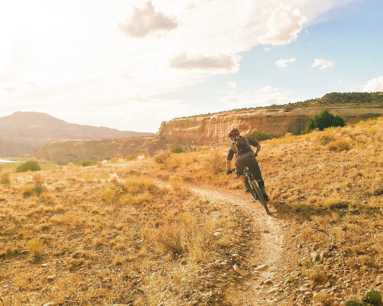 Great views and flowy singletrack make Rustler's a great intro to the Kokopelli trails.