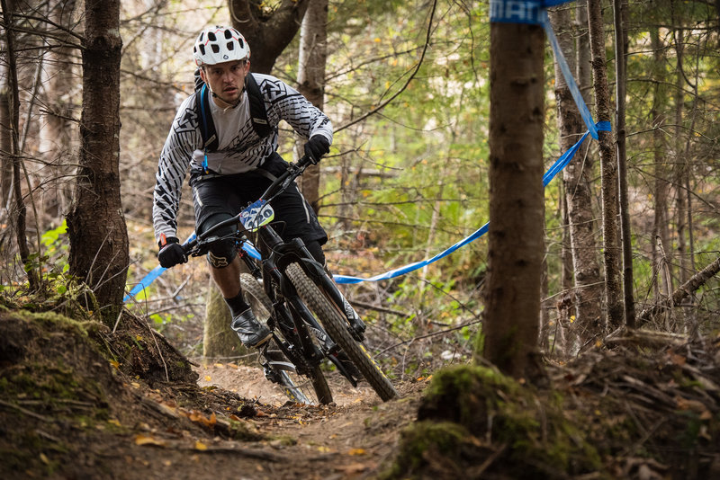 Sergei Leonov heads into the top of Brazilian during the Cascadia MTB Championships.