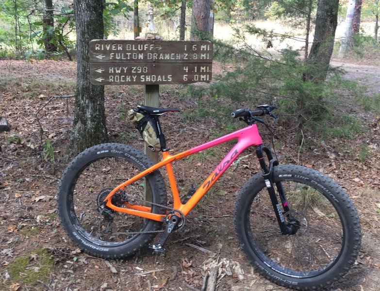 Taking a break. Fishing Village TrailHead to Lake North Fork - amazing October weather and super clean trail.