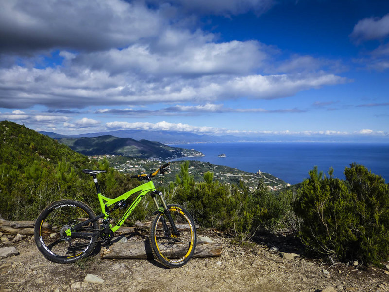 Views of the Ligurian Sea along the Roman Bridges trail at the Bric dei Crovi.