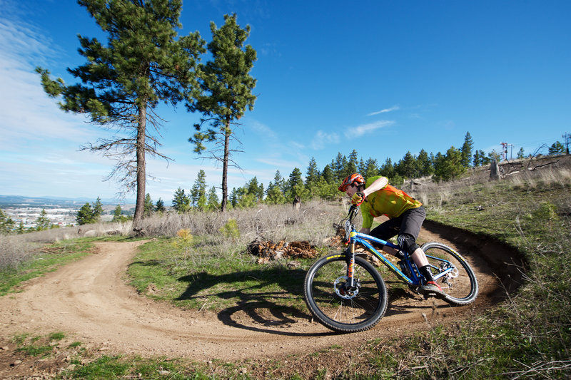 Charlie Sponsel races down the Esmeralda Trail at Beacon Hill.