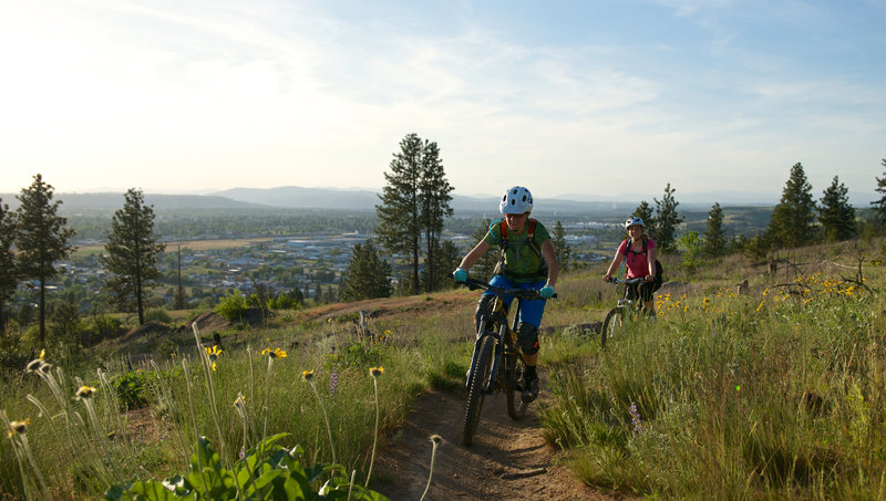 A beautiful spring climb on the Esmeralda Trail.