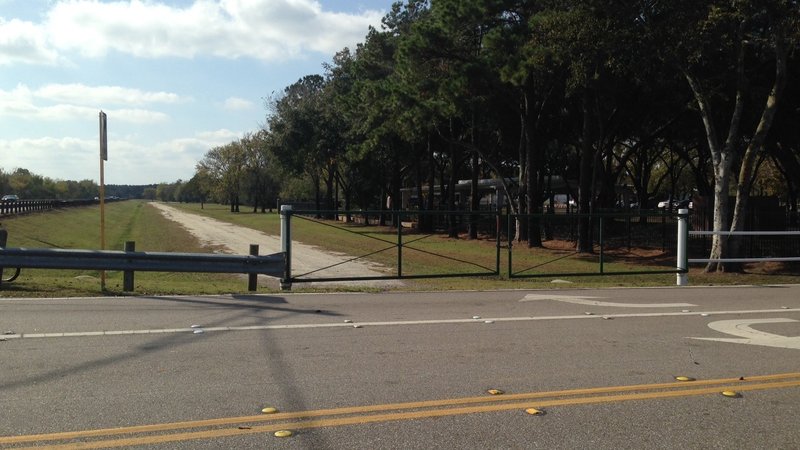 Eldridge View Trail: North end, looking south (November 2016)