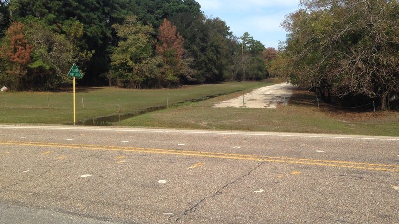 Eldridge View Trail: South end at Patterson; not alway accessible from Patterson due to water in ditches (November 2016)