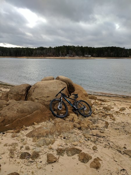 The lake offers a nice trail-side spot to take a break and enjoy some views.