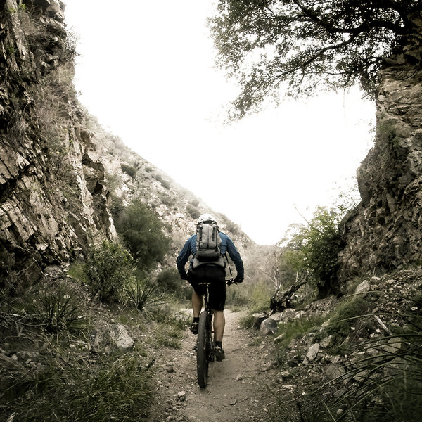 The gap on the Gabrielino Trail.