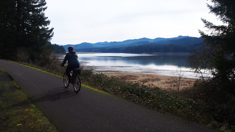 Ride along the Row River Trail for phenomenal views of Dorena Lake.