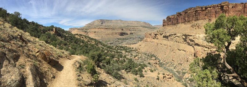 Descending into the canyon for some steep slopes and cliff exposure on Palisade Rim.