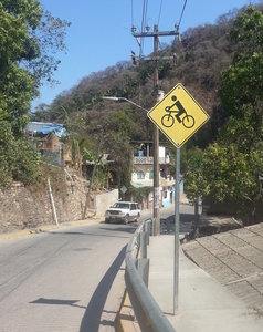 Bikes welcome! | Bienvenido Bicis!