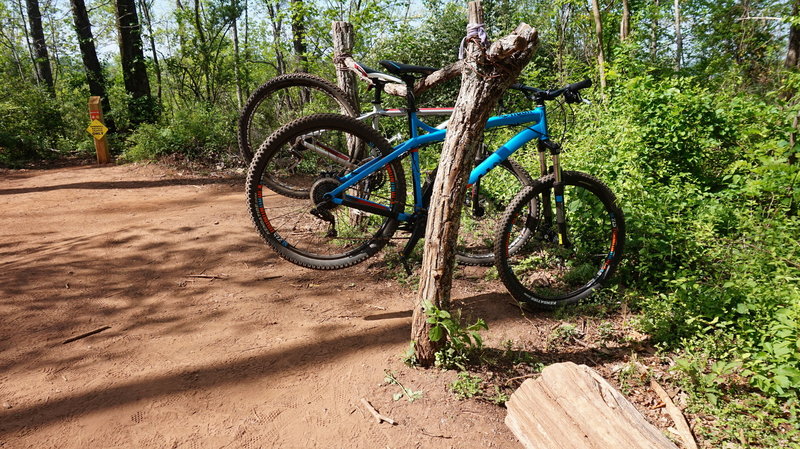 Taking advantage of the bike rack before hitting the downhill options like Barn Burner or Cruze Valley Run.