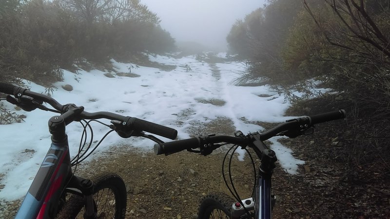 A foggy snow ride on Sunset Peak.