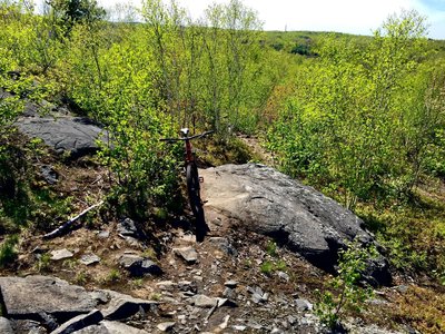 The bike and I needed a breather after climbing all the rock on the Lake Laurentian loop.