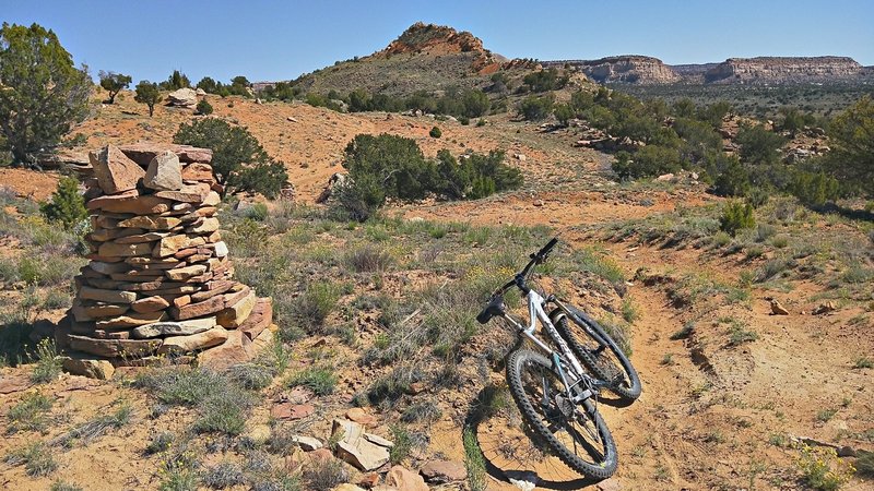 The easter cairn section can be a bit sandy.