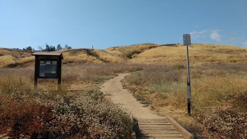 Thunderbird Trail's bottom entrance.